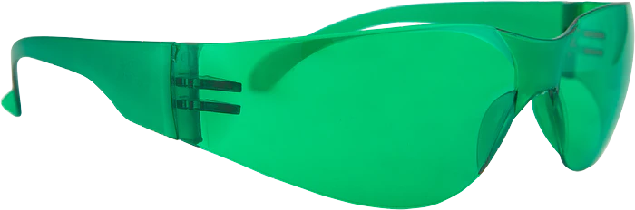 Sporty Spectacle - Green-eye protection